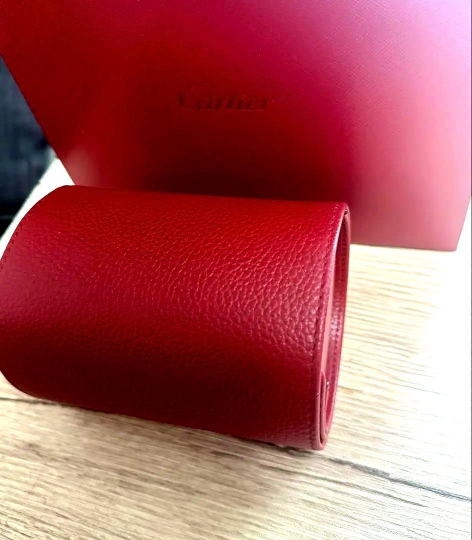 Cartier 赤 レザー 円筒型ケース
