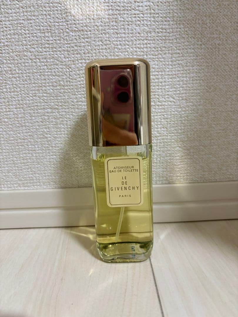 LE DE GIVENCHY NIVEAU VISIBLE 100ml 残9割