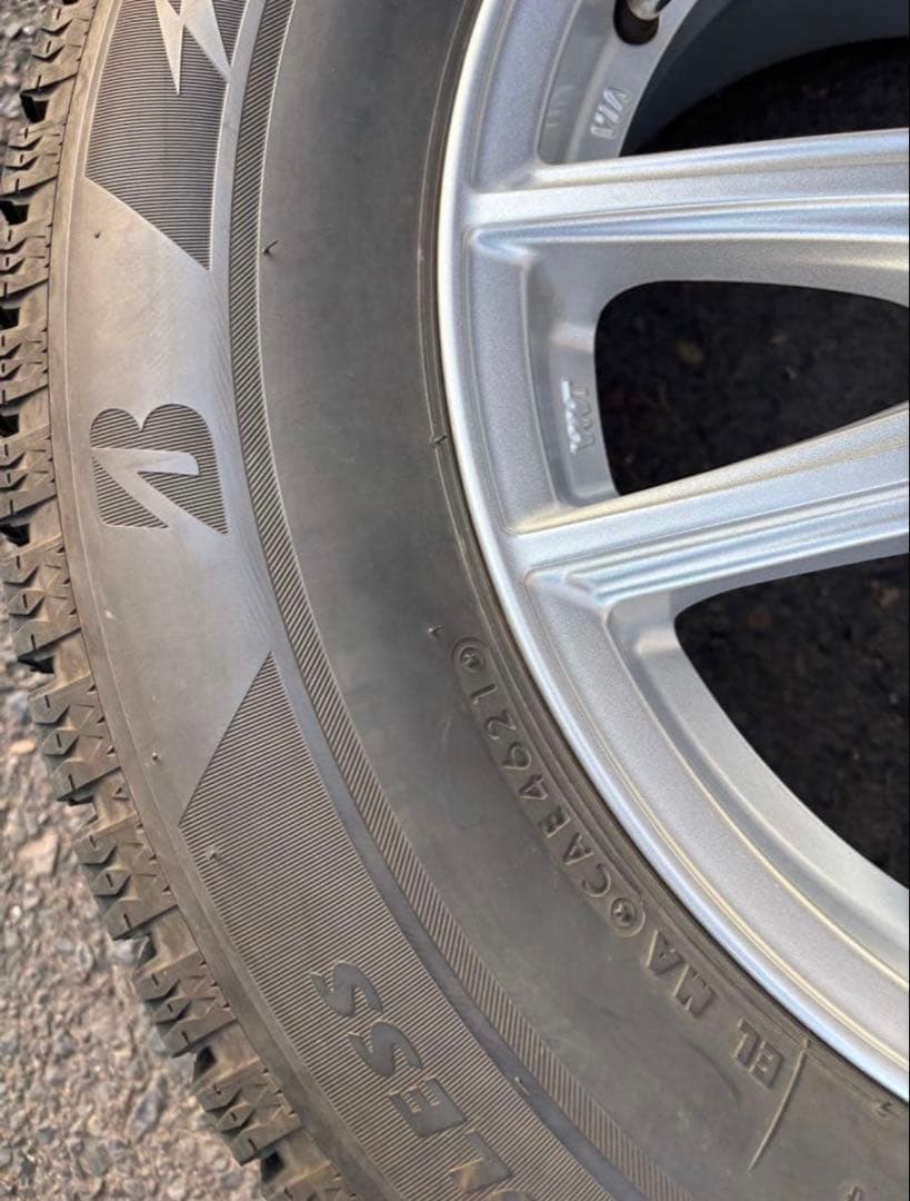 最終価格　引き取り限定　205/65R16 ブリヂストンVRX2 スタッドレス