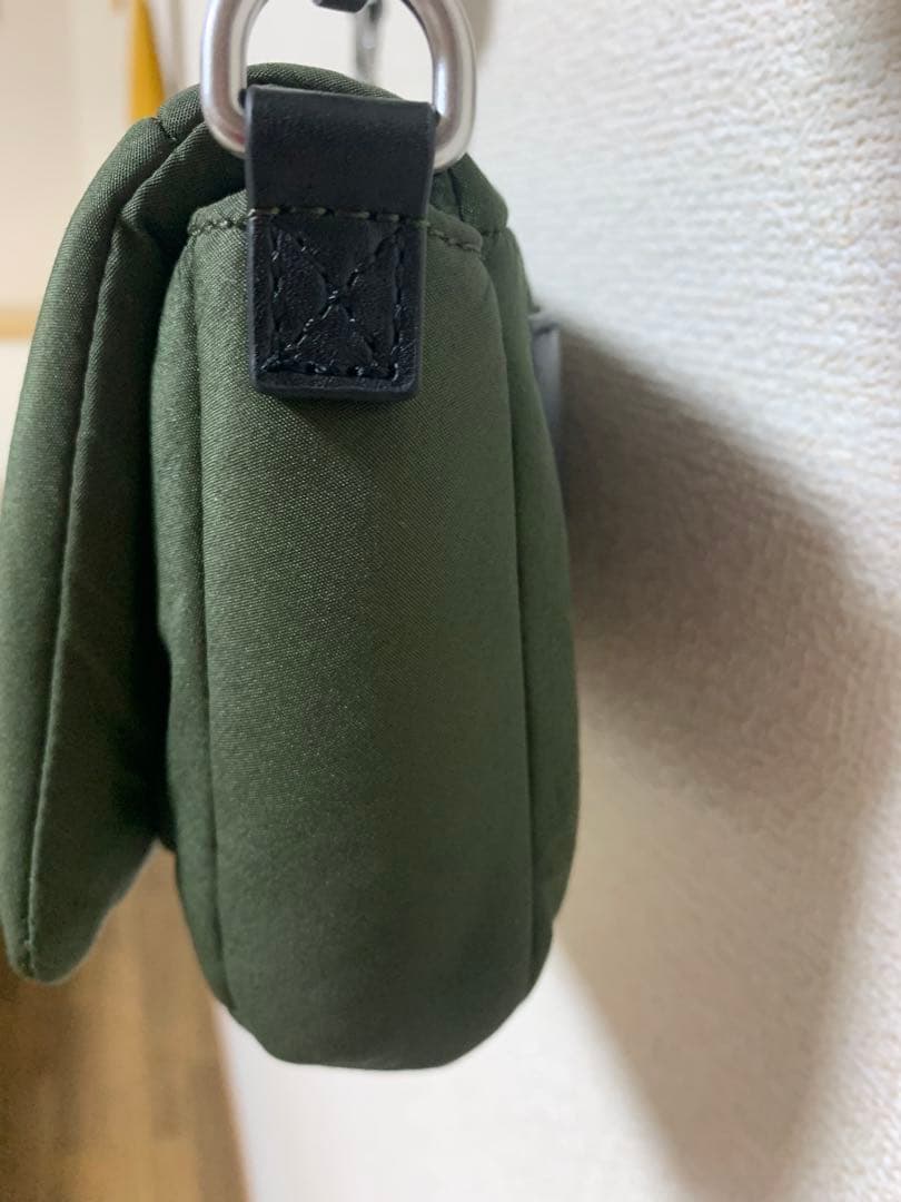 専用　アミパリスAmi de Coeur コンパクトショルダーバッグ　カーキ