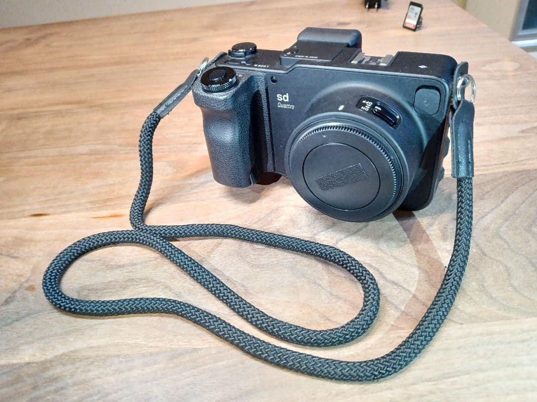 H*o様 【バッテリー計2個+SDカード】SIGMA sd quattro ボデ