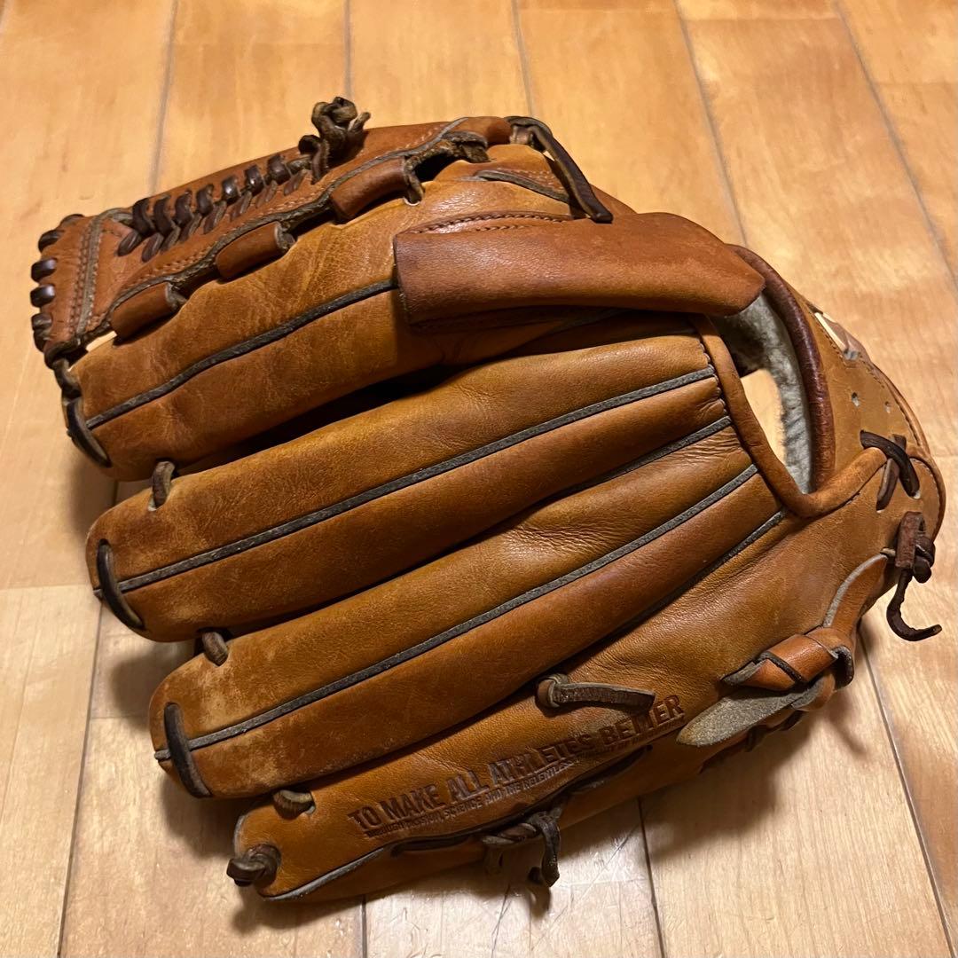 アンダーアーマー 硬式投手用グローブ