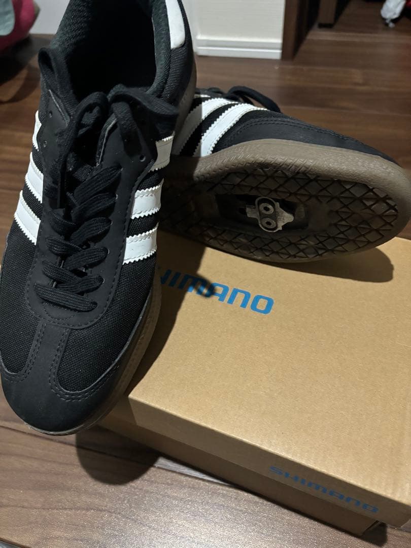 adidas VELOSAMBA ブラック/ホワイト スニーカー　26.5cm