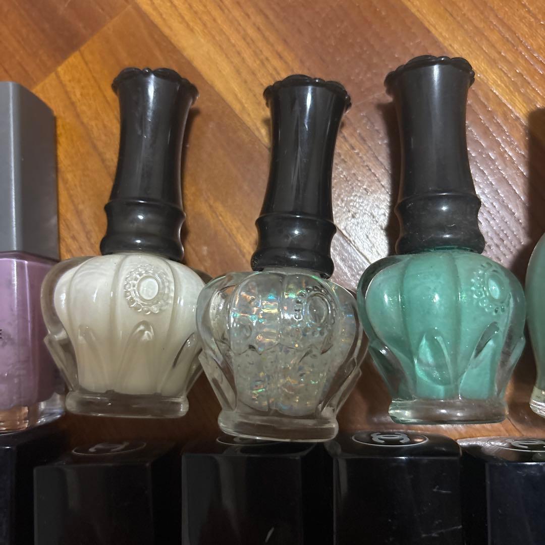 CHANEL THREE ネイルカラーセット