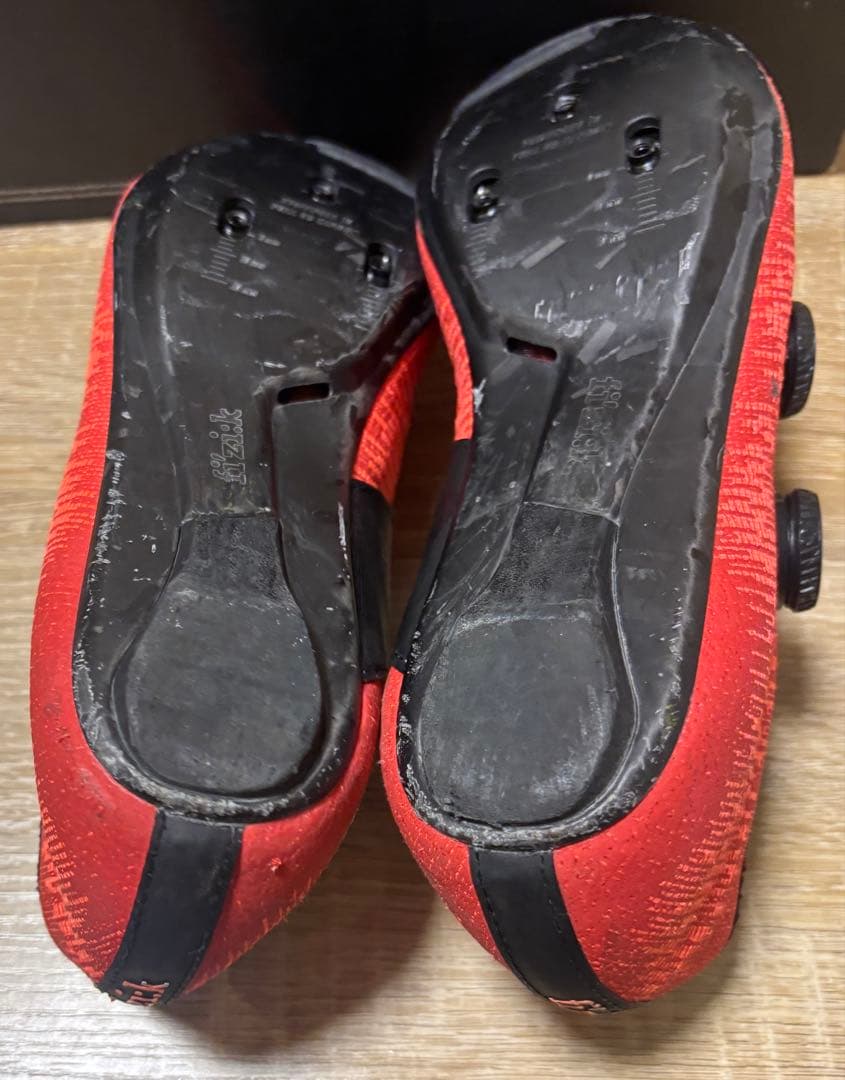 フィジーク　VENTO INFINITO KNIT CARBON