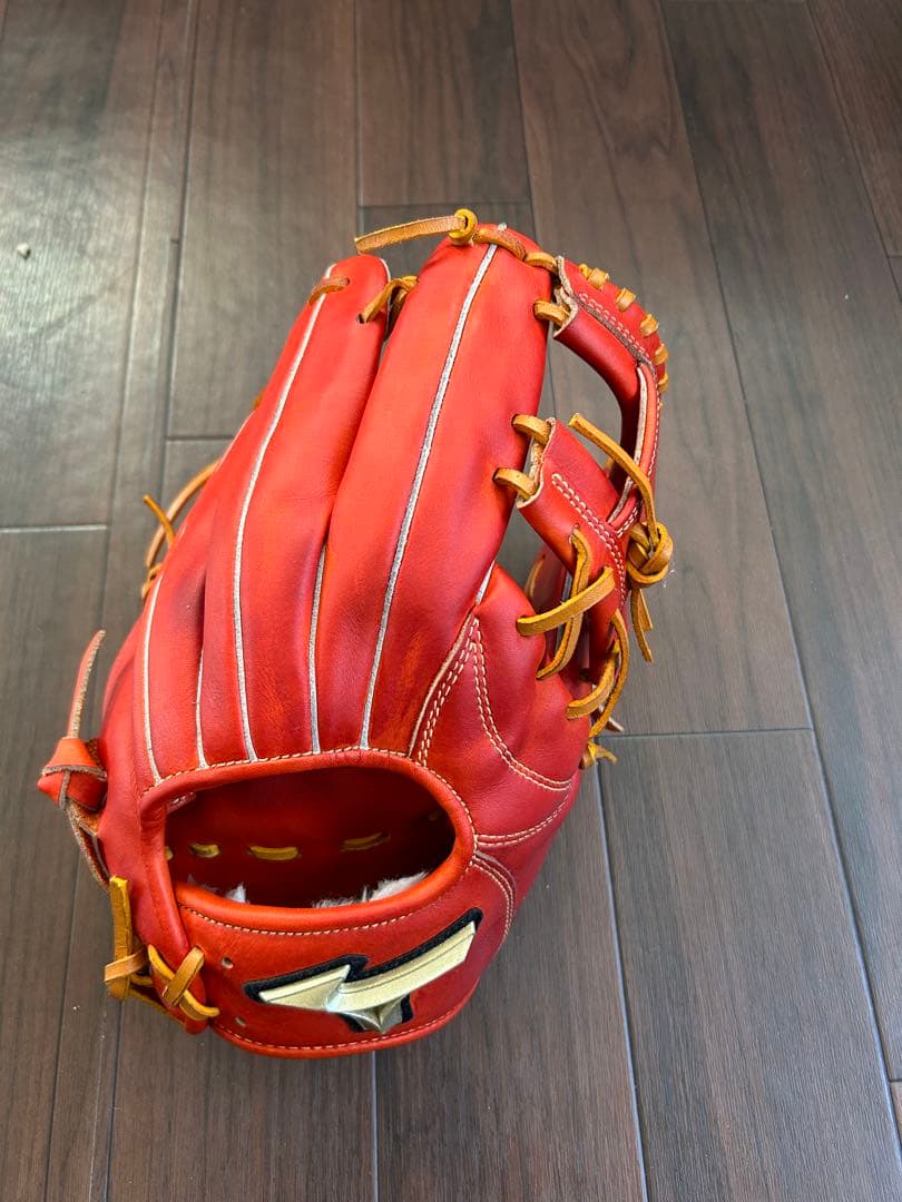 ミズノ　グローバルエリート　軟式内野用グローブ
