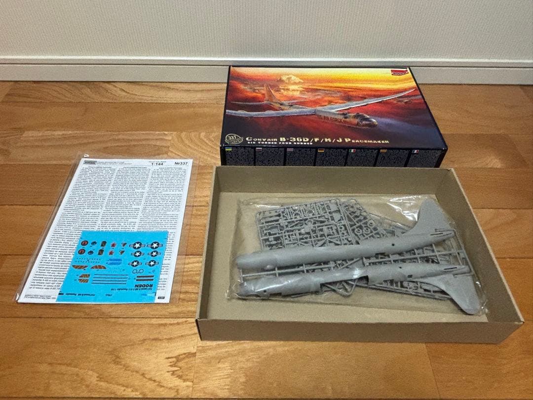 ローデン 1/144 コンベア B-36D/F/H/J ピースメーカー戦略爆撃機