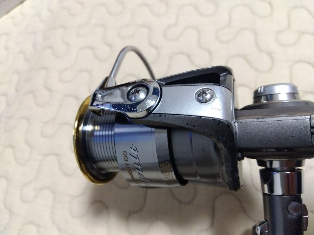 値下げ　ダイワ　07 トライソSHOCK　替えスプールインパルト　2500LBD