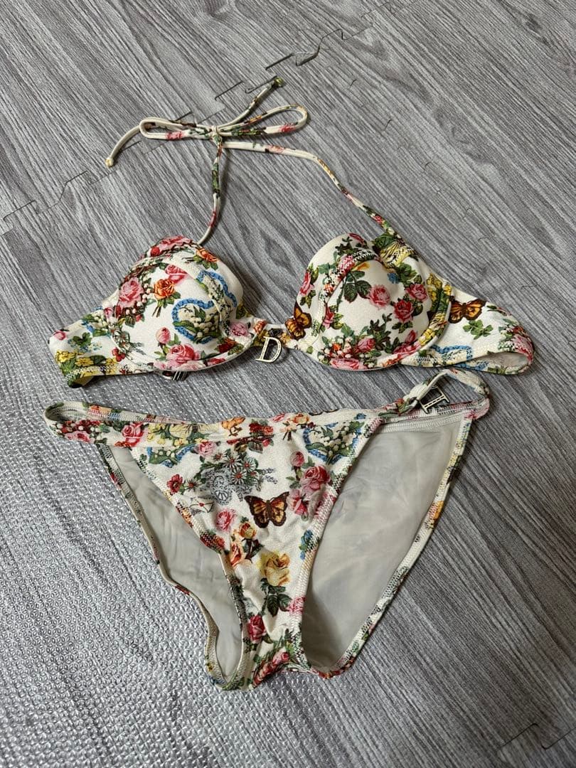 クリスチャンディオール　ビキニ