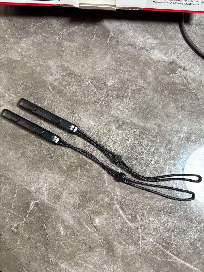 Nintendo Switch 本体 赤/青　Joy-Conハンドル　2個セット