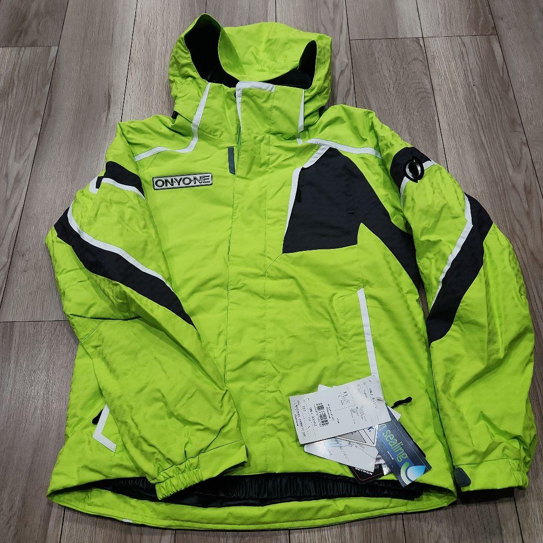 新品未使用 ONYONE スキーウェア Lサイズ 蛍光グリーン