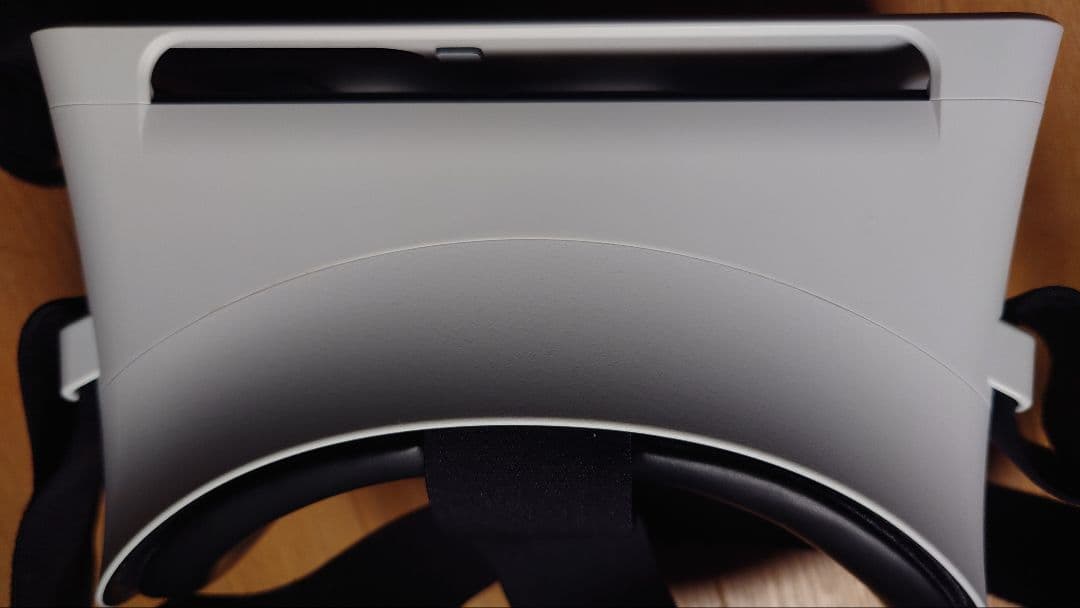 SONY　Xperia View XQZ-VG01A VRゴーグルヘッドセット