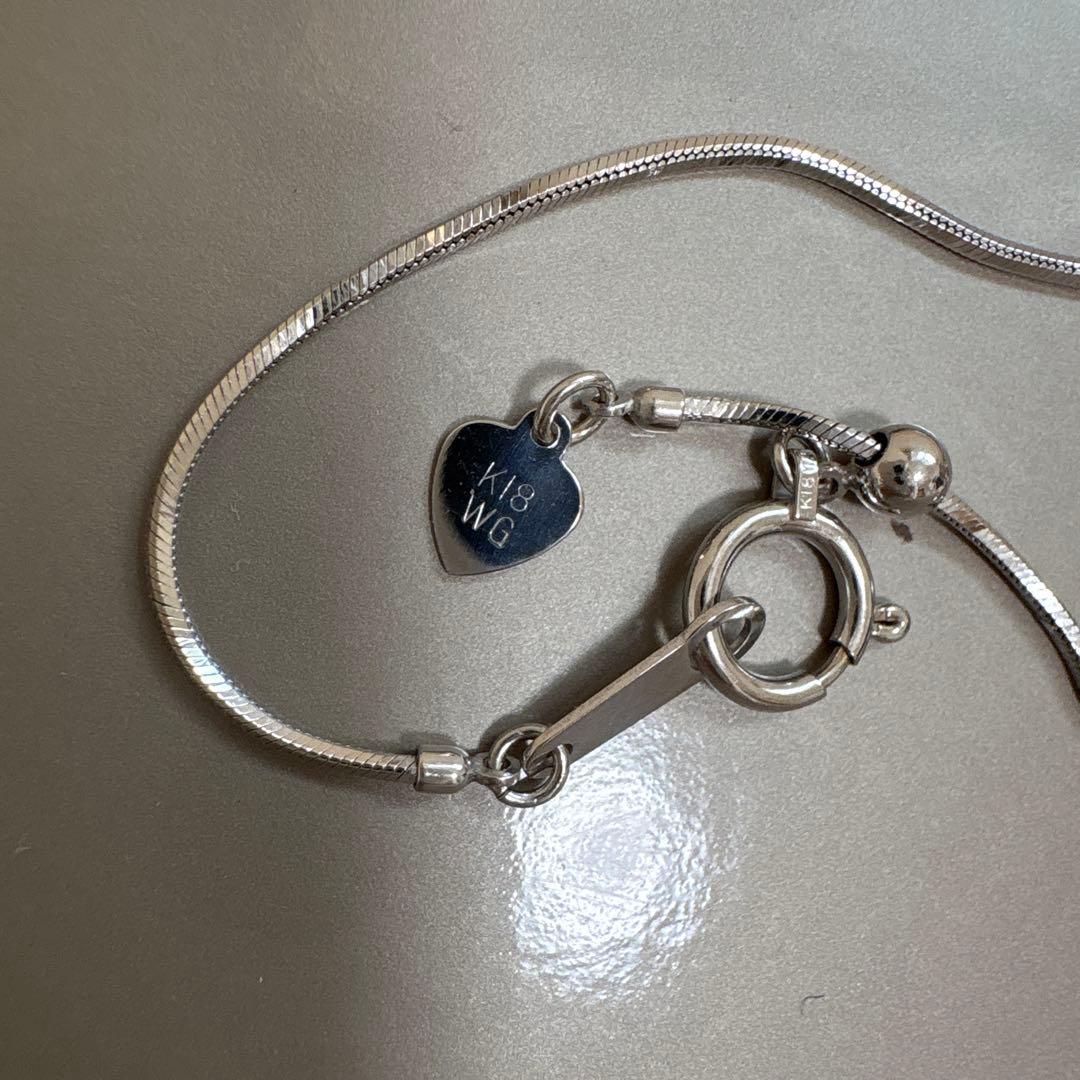 18金ホワイトゴールド ネックレス ハート型チャーム