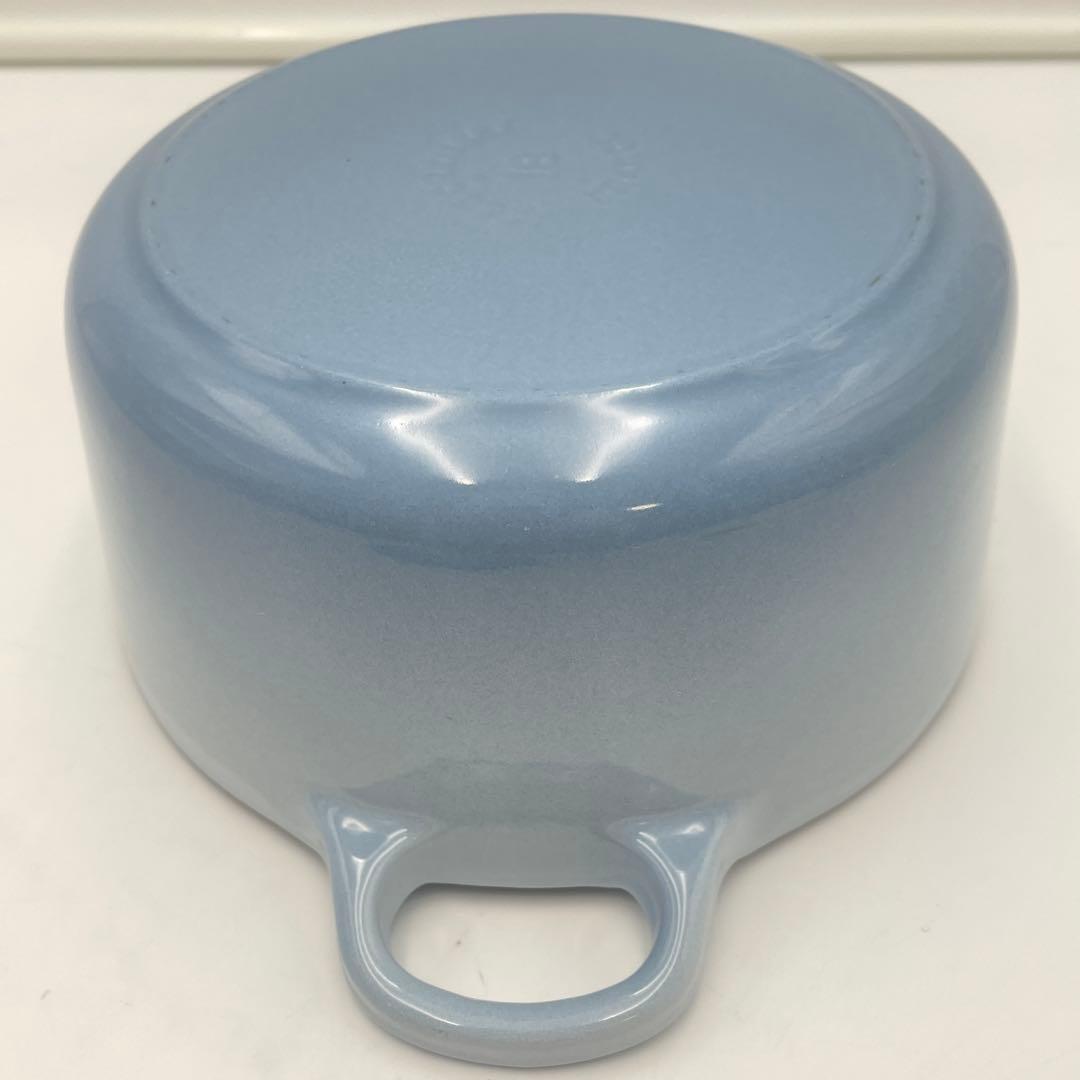 美品　ル・クルーゼ シグニチャー ココット・ロンド 18cm コースタルブルー