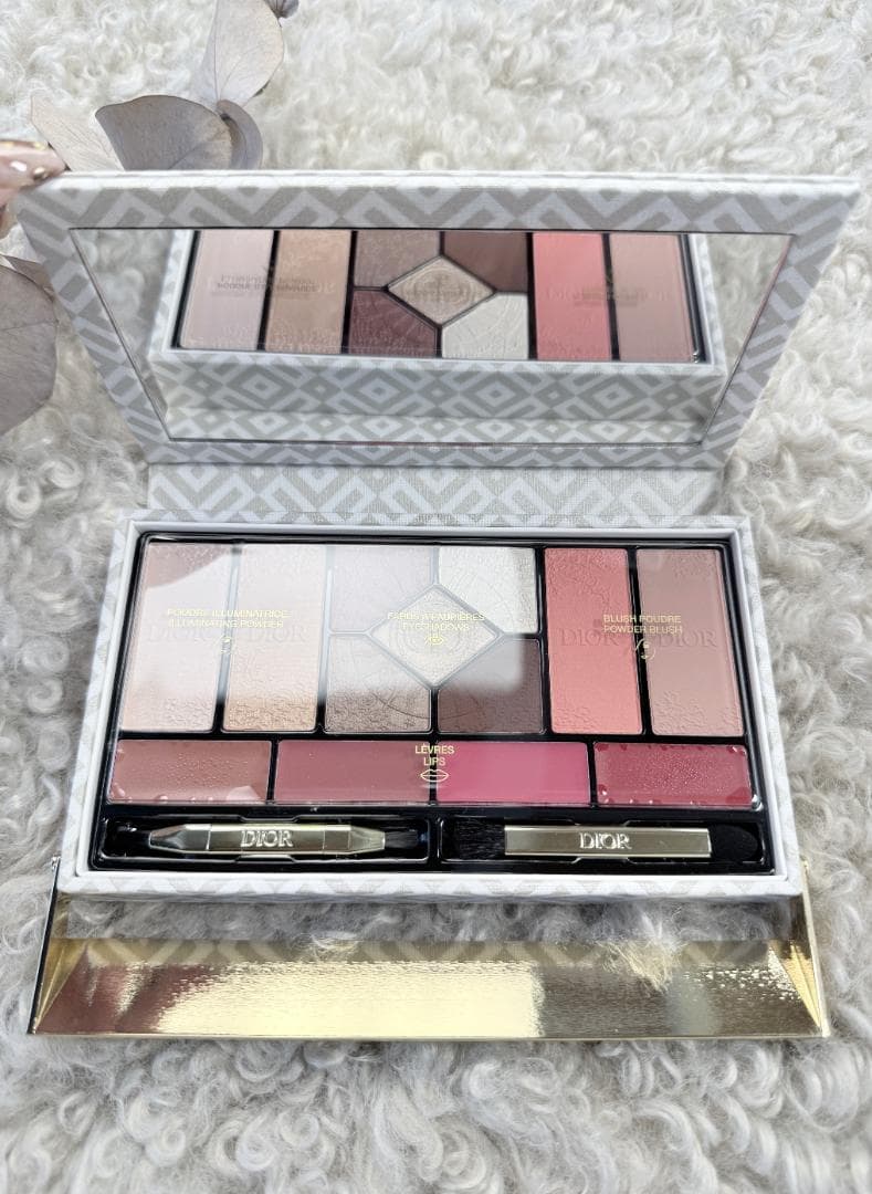 未使用　ディオール　Dior　エクランクチュールマルチユース　ホリデー限定