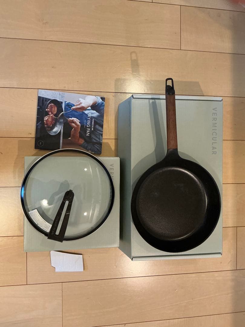 【2回使用】バーミキュラ フライパン 26cm 蓋つきウォールナット