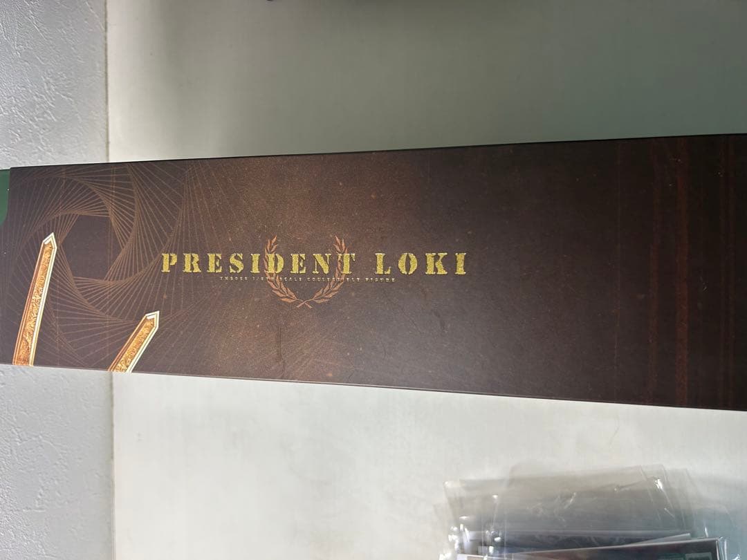 ホットトイズ TMS066 ロキ大統領 President Loki 1/6