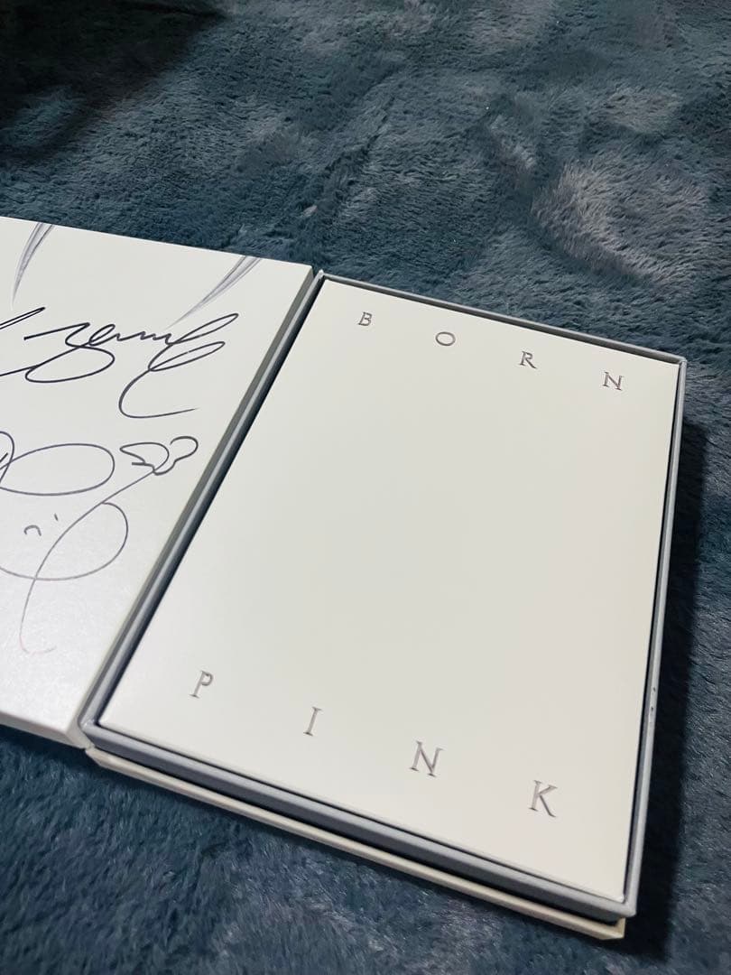 BLACKPINK BORNPINK直筆サイン入りCDブッラックピンク「非売品」