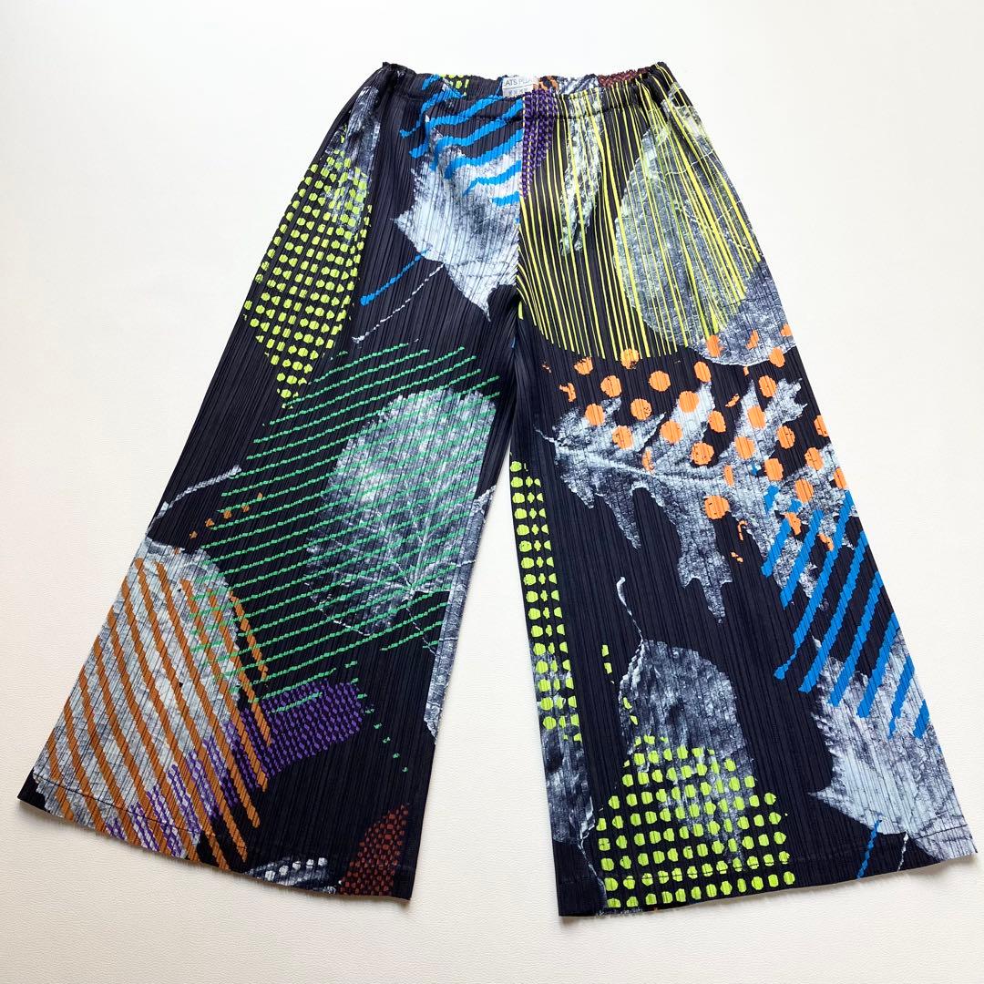 希少　極美品　プリーツプリーズ　マルチカラー　ワイドパンツ　ガウチョパンツ　2