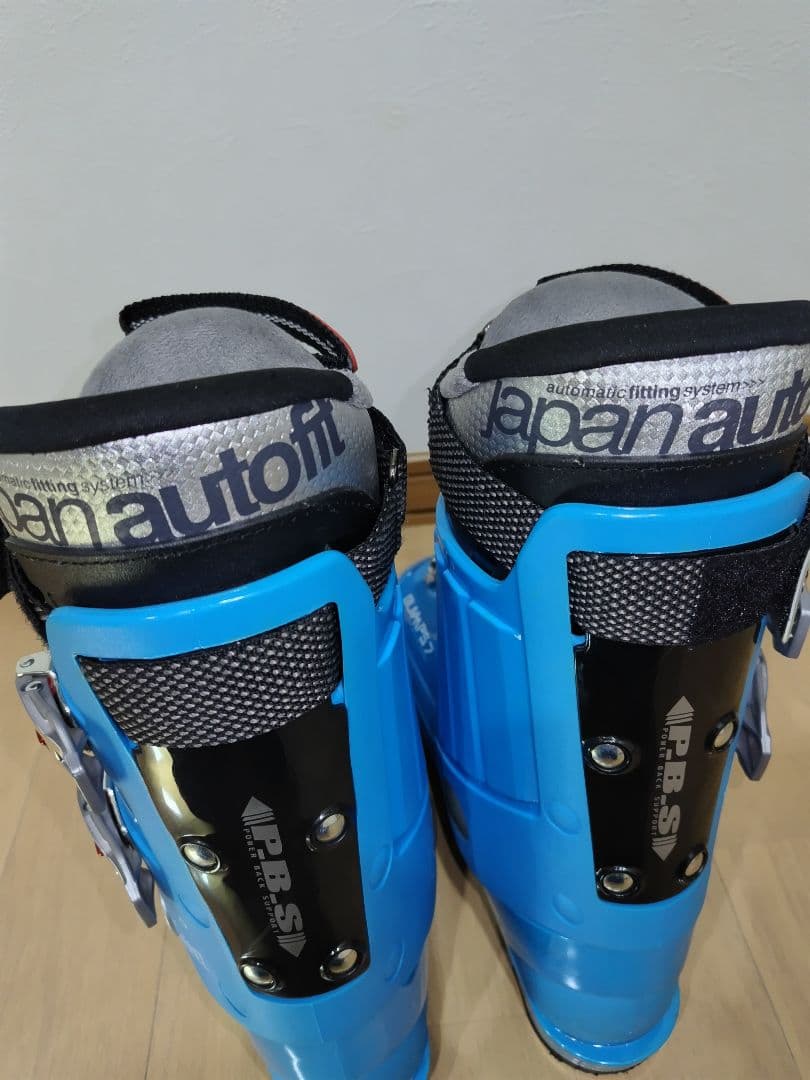 GEN BUMPS7 スキーブーツ