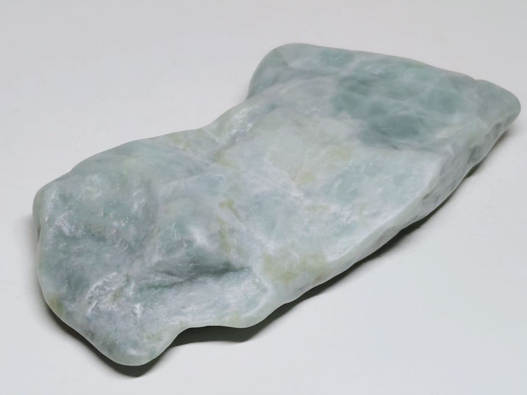 淡緑 194g 翡翠 ヒスイ 原石 鑑賞石 自然石 誕生石 鉱物 鉱石 水石