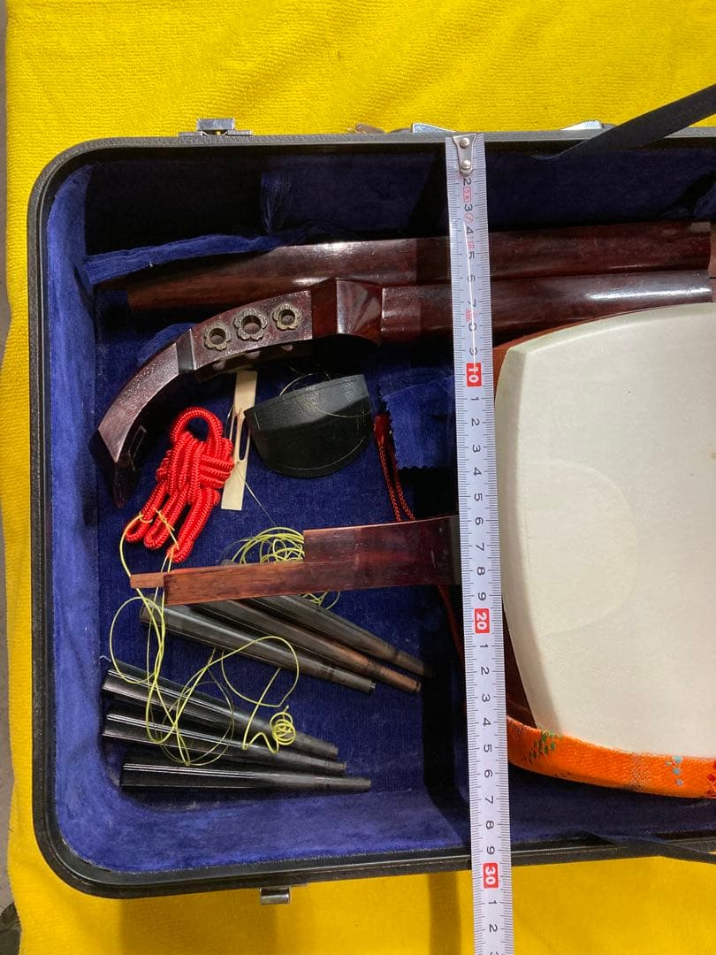 B0101）三味線 和楽器 高級三味線 桜柄金具 専用ケース付き 付属品付き