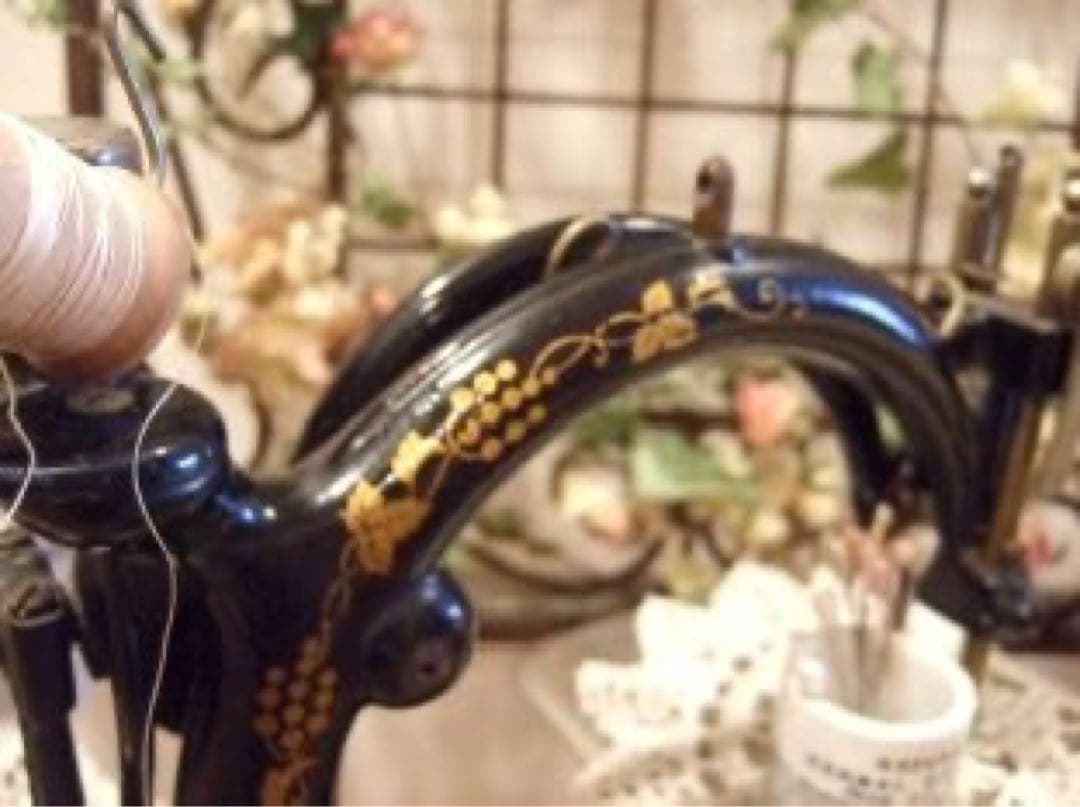 その他 Antique Sewing Machine Wilcox & Gibbs