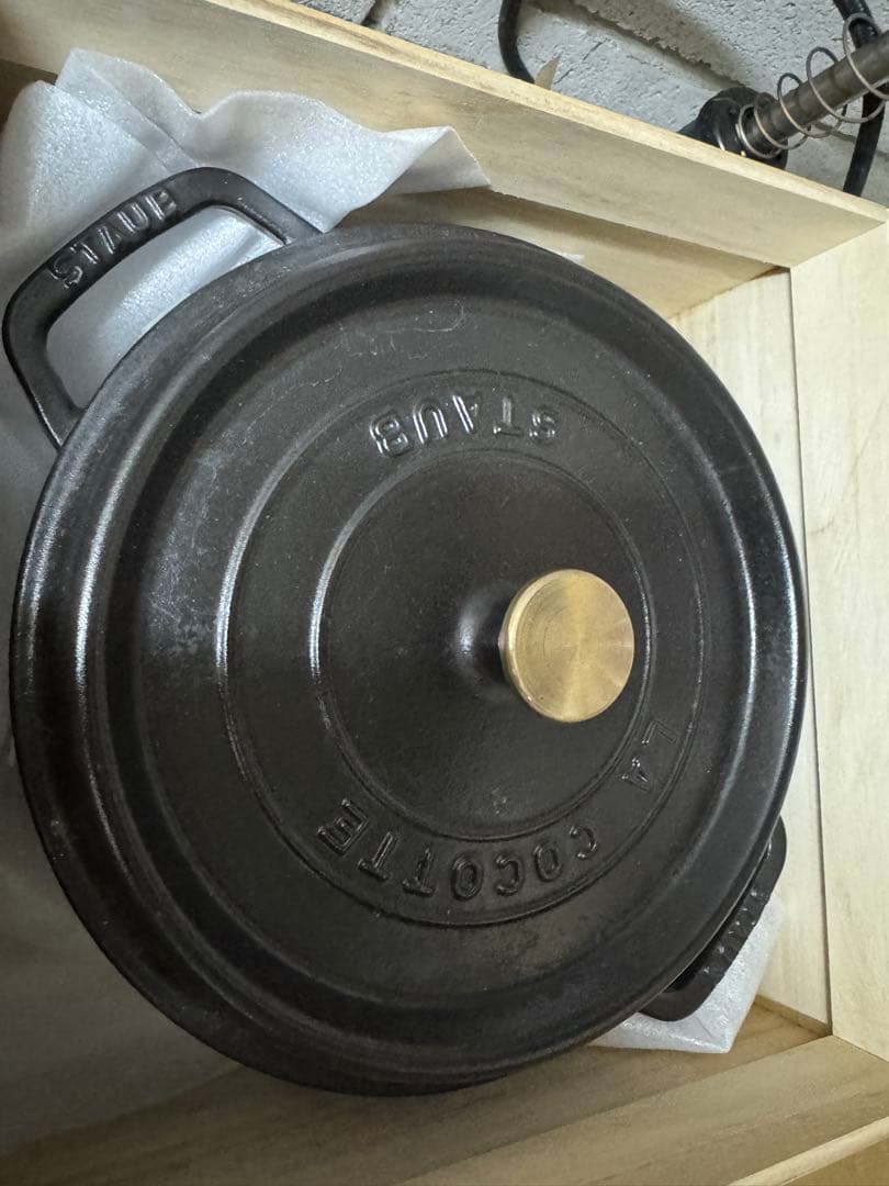 ストウブ ピコ・ココット ラウンド 24cm STAUB 鋳物 ホーロー鍋