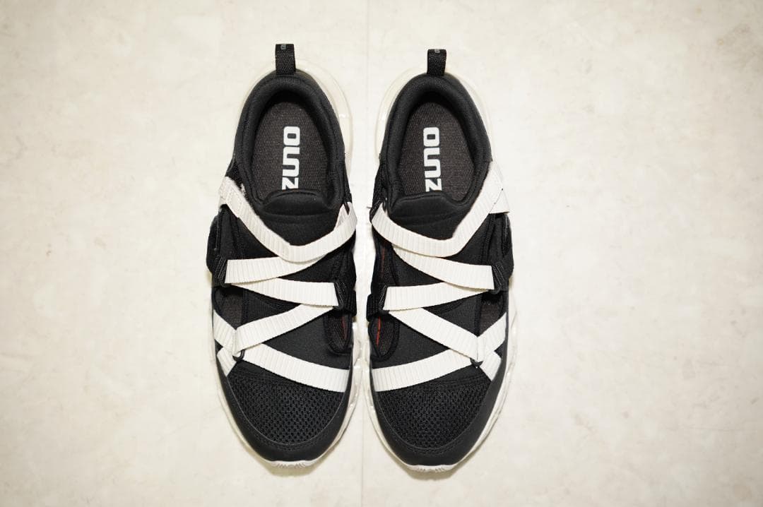 『新品同様』MIZUNOミズノ WAVE PROPHECY STRAP　サンダル