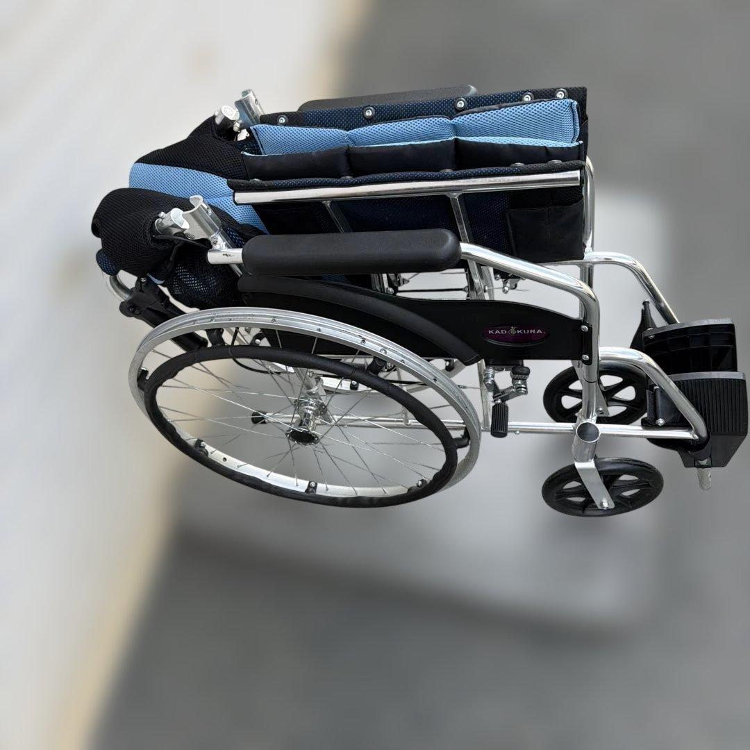 KADOKURA 介助用車椅子 タイヤ修理前提品【A-266】