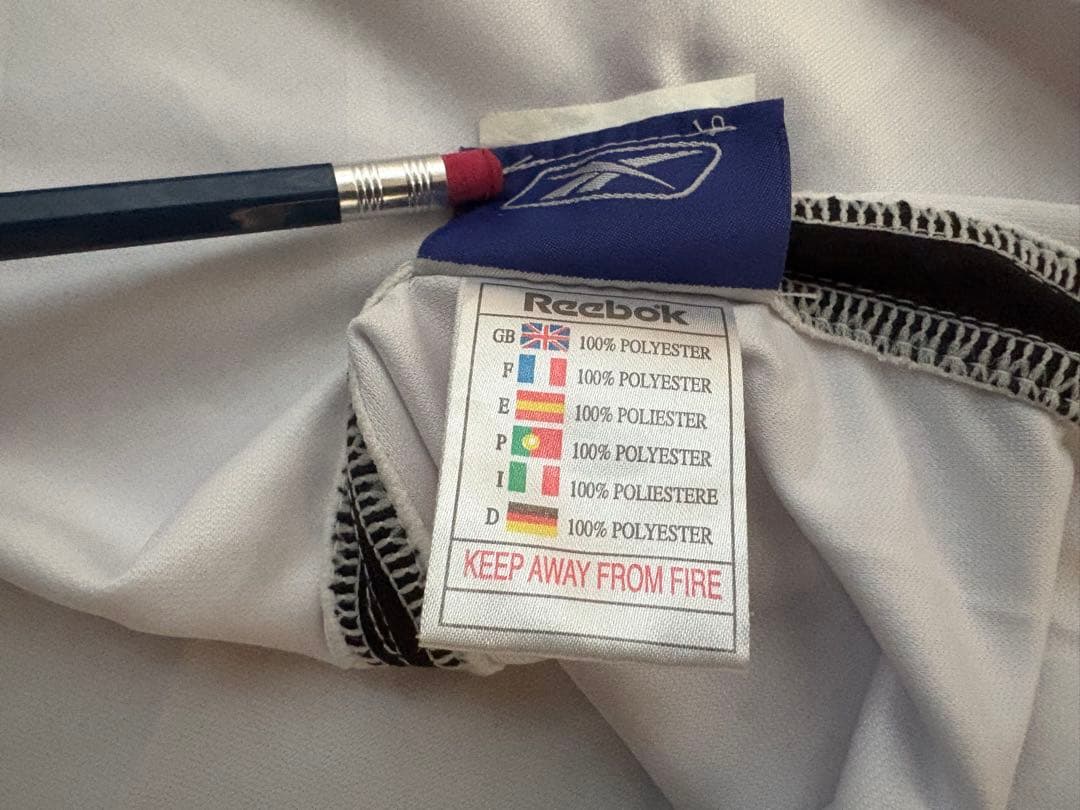 リバプール ジェラード8番 2005-06 AWAYユニフォーム【Reebok】