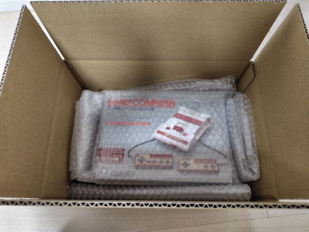 ニンテンドー クラシックミニ ファミリーコンピュータ