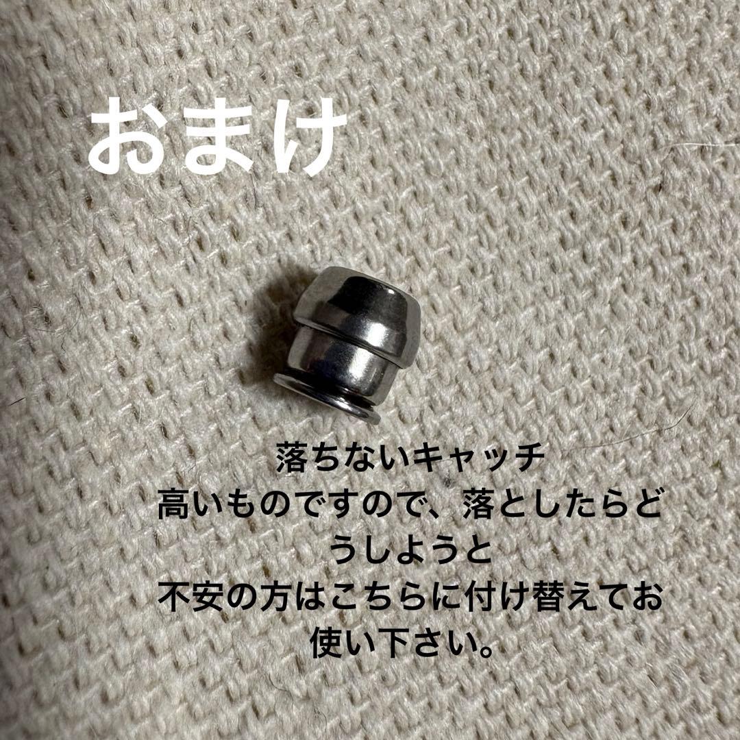 PRADA ロゴ ピアス 片耳のみ