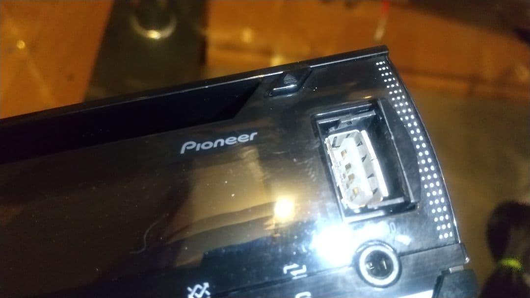 Carrozzeria DEH-5600 CD/USB/Bluetooth対応