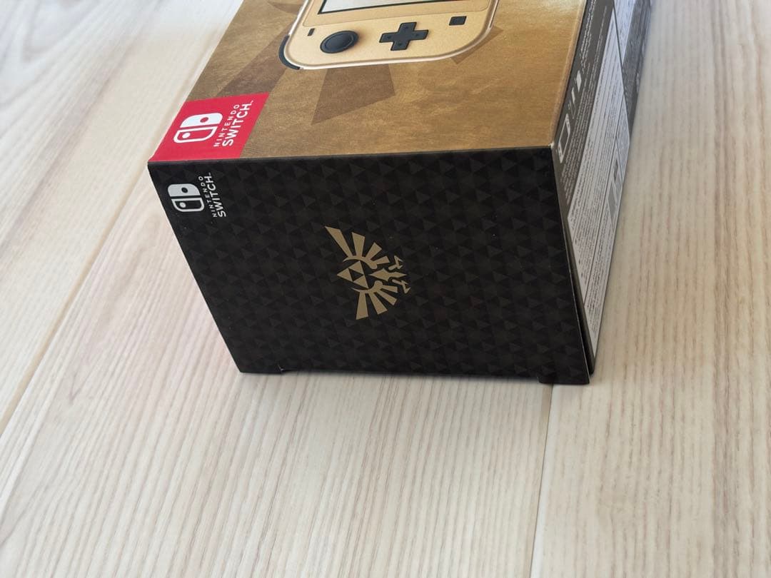 【美品】Nintendo Switch Lite Hyrule Edition