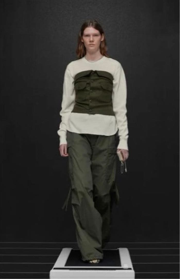 HYKEＷＯＯＬ　ＳＴＲＡＰＬＥＳＳ　ＴＯＰ