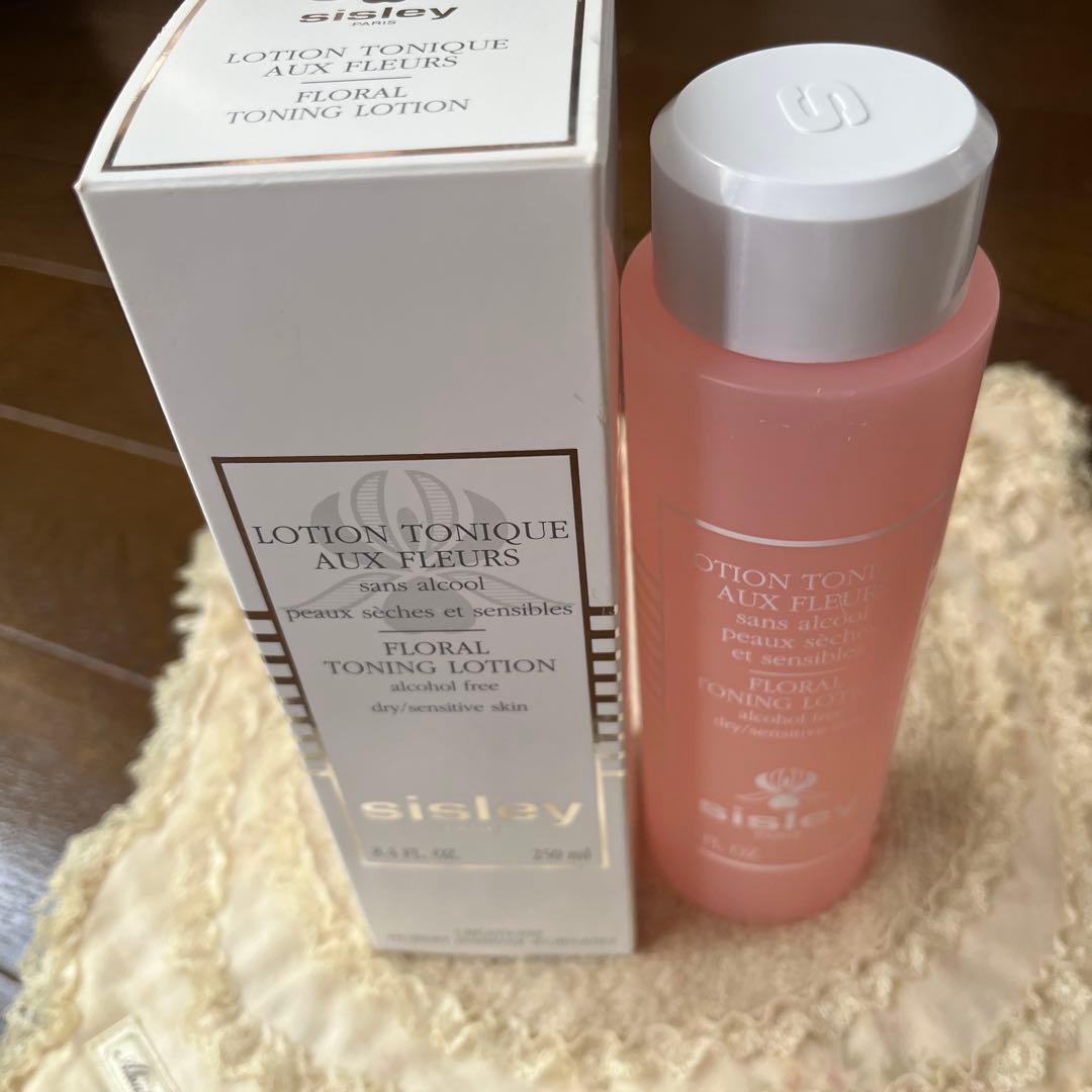 化粧水・ローション・トナー Sisley Floral Toning Lotion 250ml