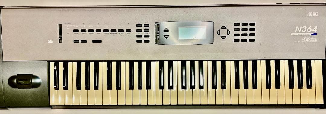 KORG コルグ　N364 シンセサイザー　音楽ワークステーション