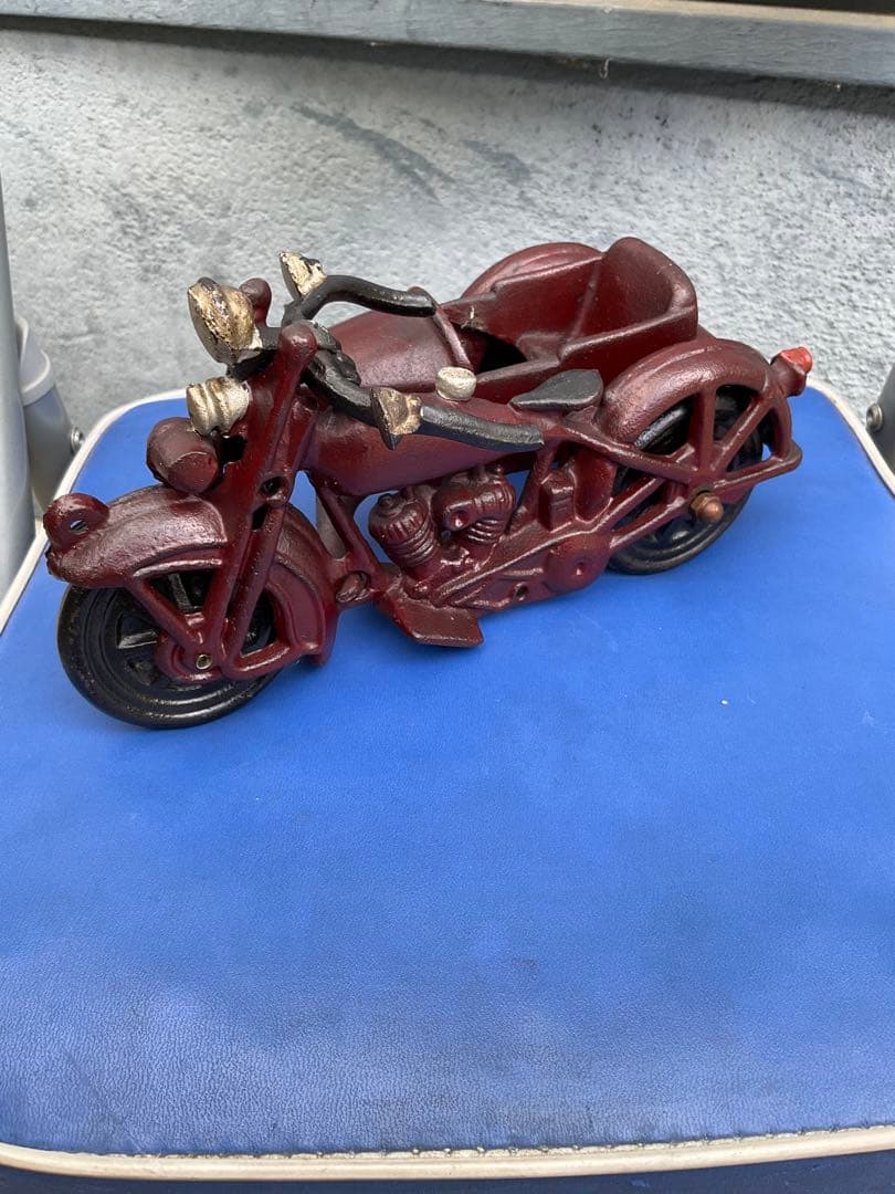 サイドカー付きバイク