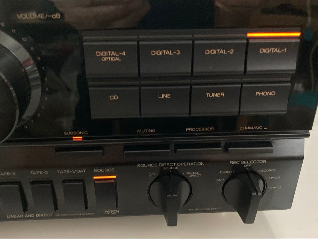 SANSUI AU-α777DG プリメインアンプ　ヴィンテージ　＊通電確認のみ