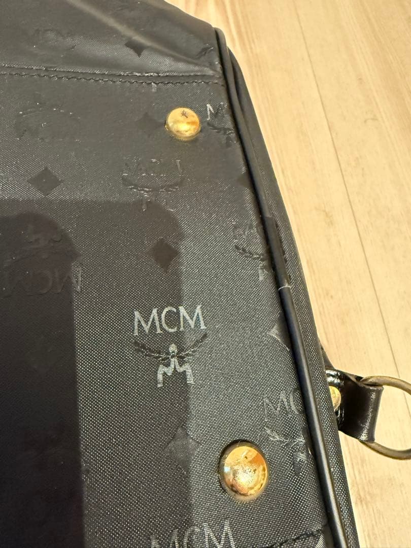 MCM ブラック 総柄ボストンバッグ