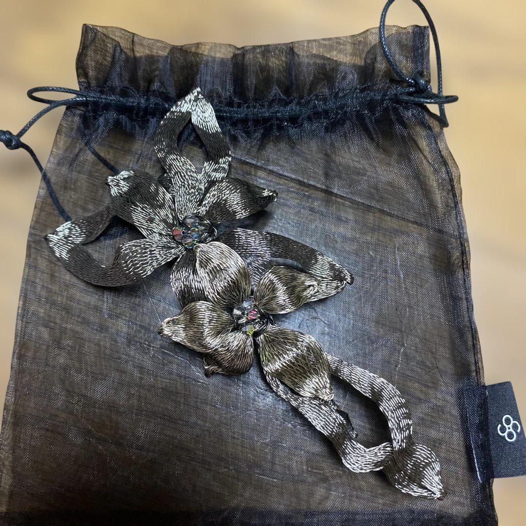 コレットマルーフ　フラワーバレッタ