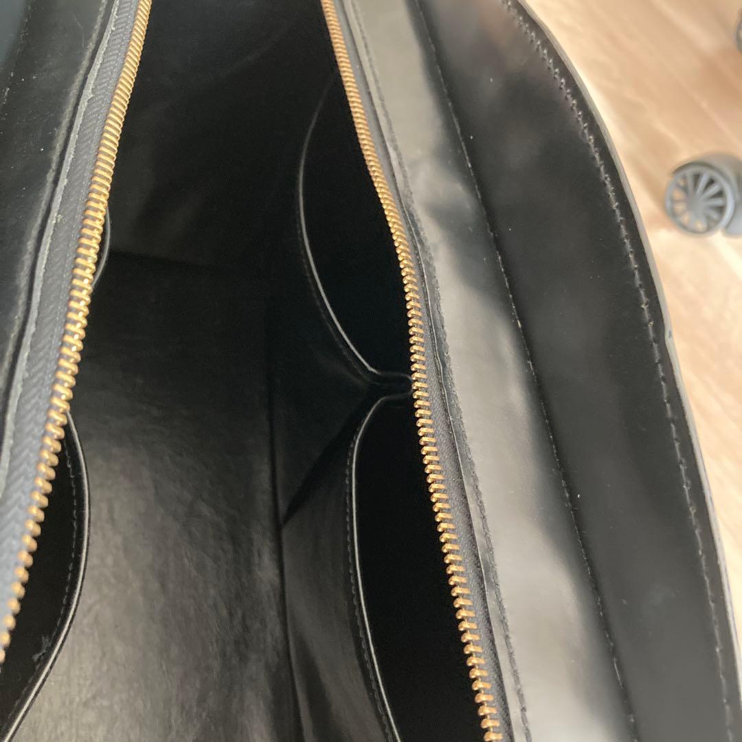 ルイヴィトン エピ リヴィエラ