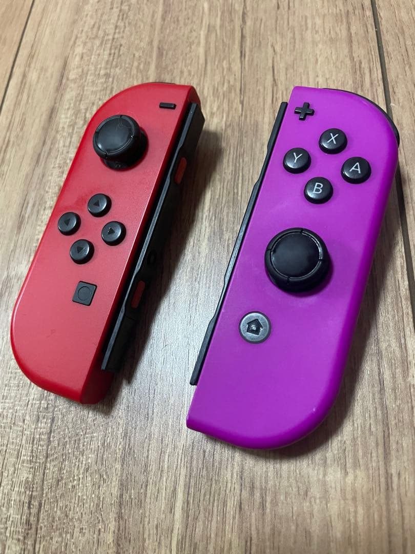 Nintendo Switch 本体　レッド　ネオンパープル