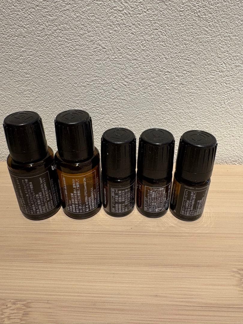 新品　ドテラ　エッセンシャルオイル　 フランキンセンス　ペパーミント　オレガノ