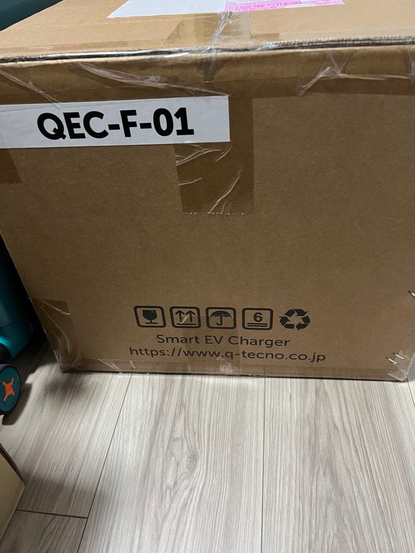 電気自動車 EV充電器 Q-techno QEC-F-01 単相200V 6kw