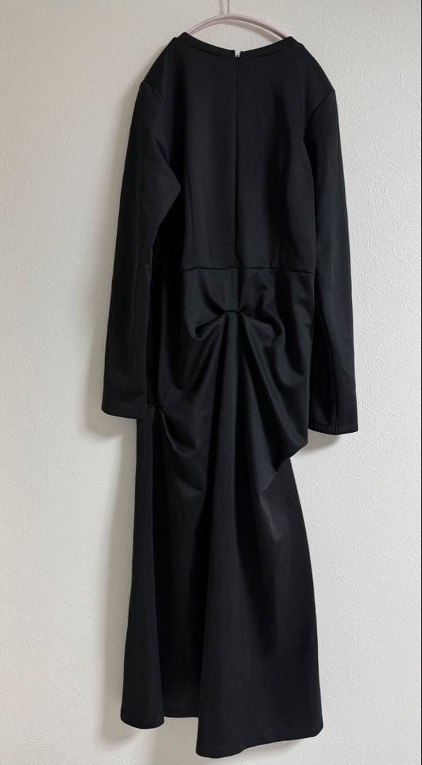 un3d アンスリード タックワンピース　黒 ブラック