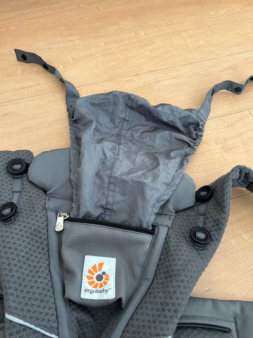 ［あゆみです］ergobaby OMNI Breeze 抱っこ紐 グレー