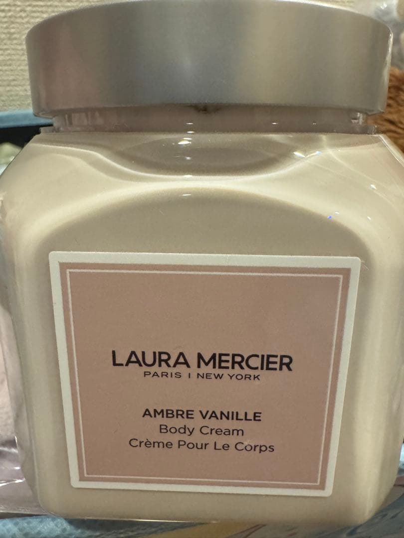 ローラメルシエ ホイップトボディクリーム アンバーバニラ