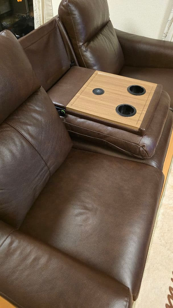 ニトリ　 電動リクライニング ダークブラウンソファ